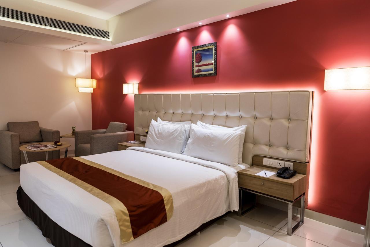 Hotel Citycentral Vijayawāda Extérieur photo